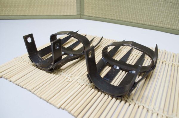 Ninja Tekkokagi iron hand claws – traditional ninja weapon replica