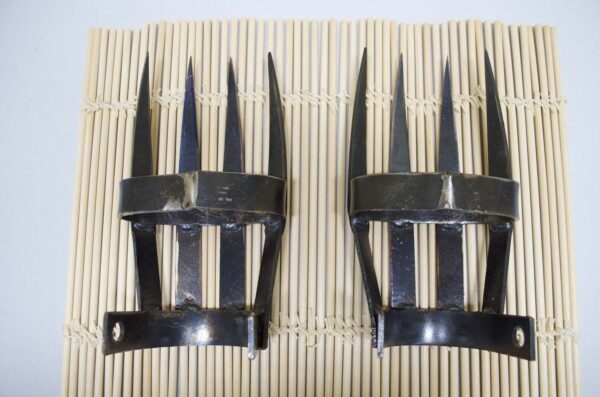 Ninja Tekkokagi iron hand claws – traditional ninja weapon replica